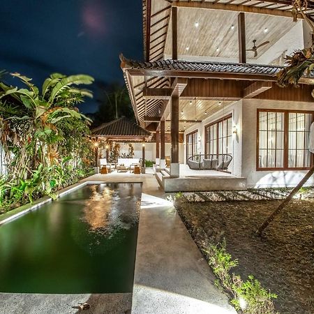 Putri Salju Villa By Evdekimi Ubud Экстерьер фото